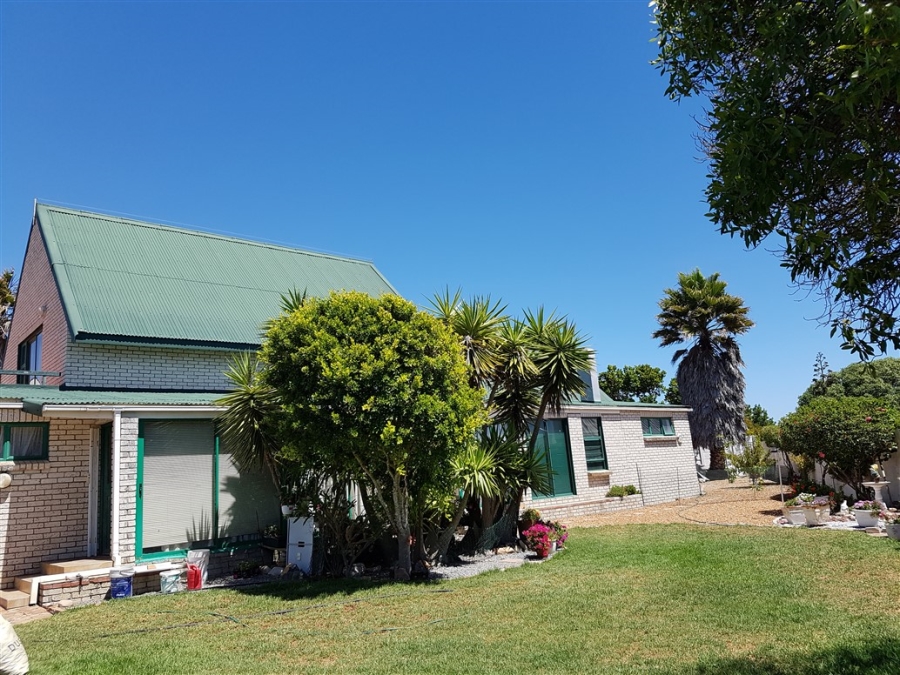 3 Bedroom Property for Sale in Yzerfontein Western Cape